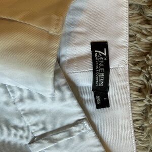 White linen look short shorts NY & Co, size 6
